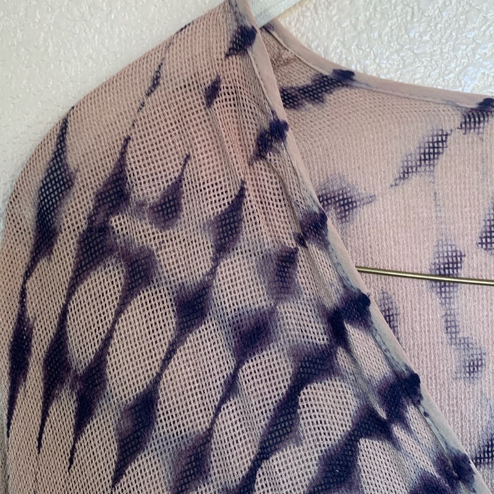 BLUE LIFE tunic Women's XS/S, tan with navy tie dye pattern; oversized. EUC - Picture 7 of 14